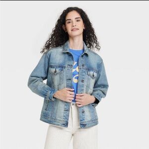NWT Universal Threads Medium Wash Relaxed Fit Denim Jean Jacket size S